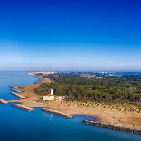 Flat In A House With Shared Pool Appartement *