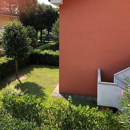 Flat In A House With Shared Pool