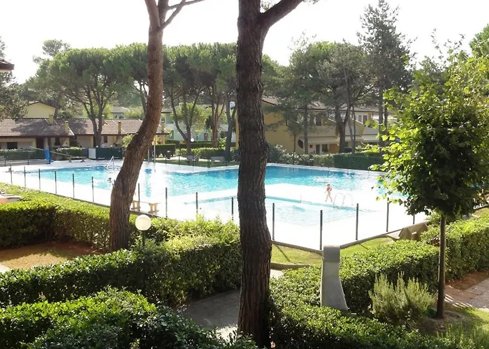 Apartament Flat In A House With Shared Pool