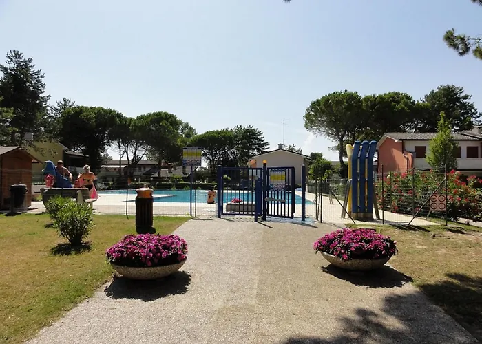 Apartment Flat In A House With Shared Pool Bibione